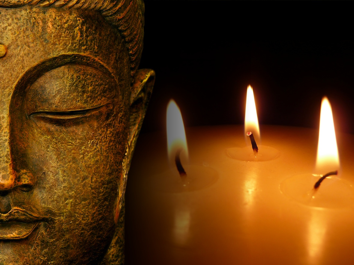 http://sathyasaibaba.files.wordpress.com/2010/06/buddha-wallpapers-photos-pictures-candles.jpg